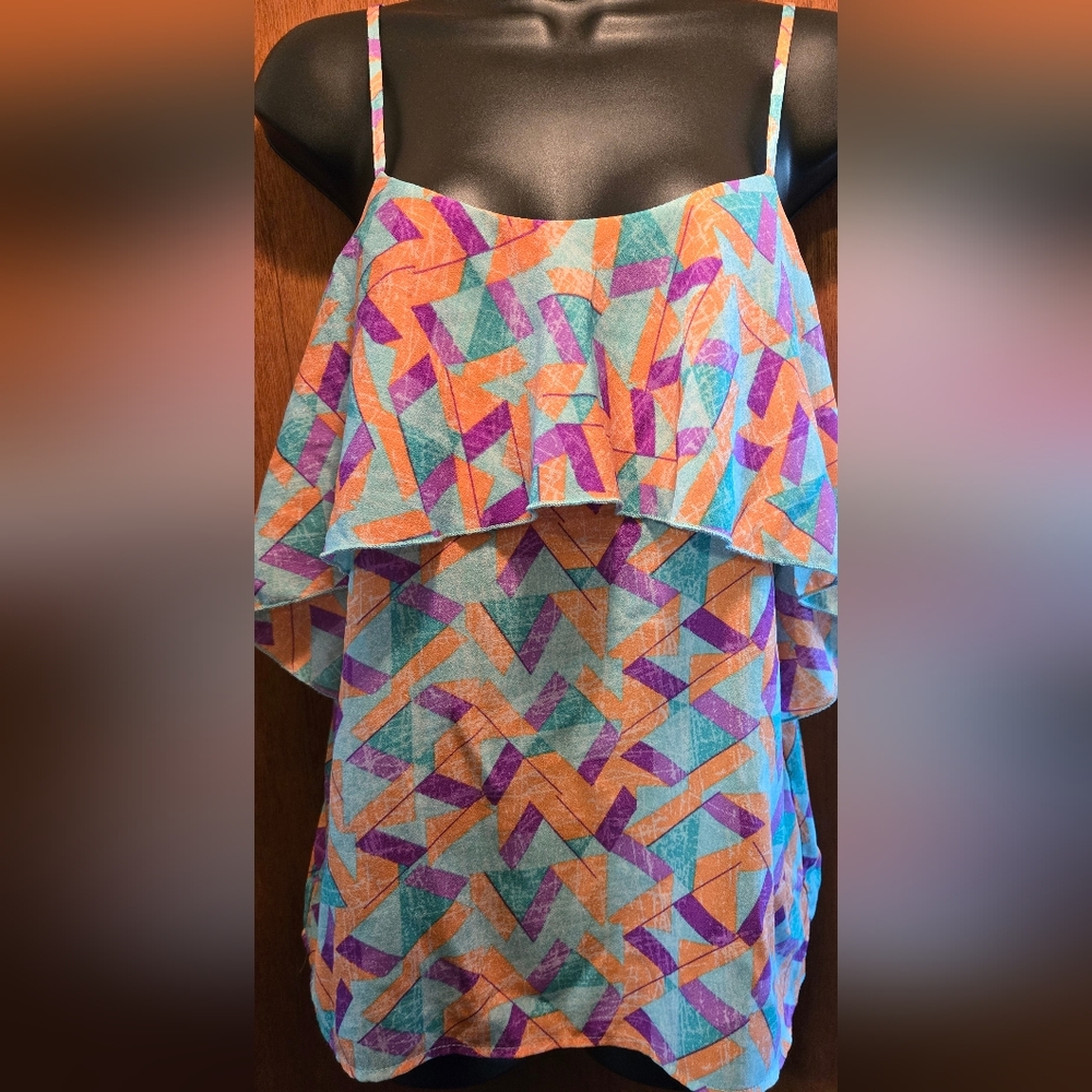 Charlotte Russe Colorful Flirty Geometric Women's Top SzS - Picture 3 of 7